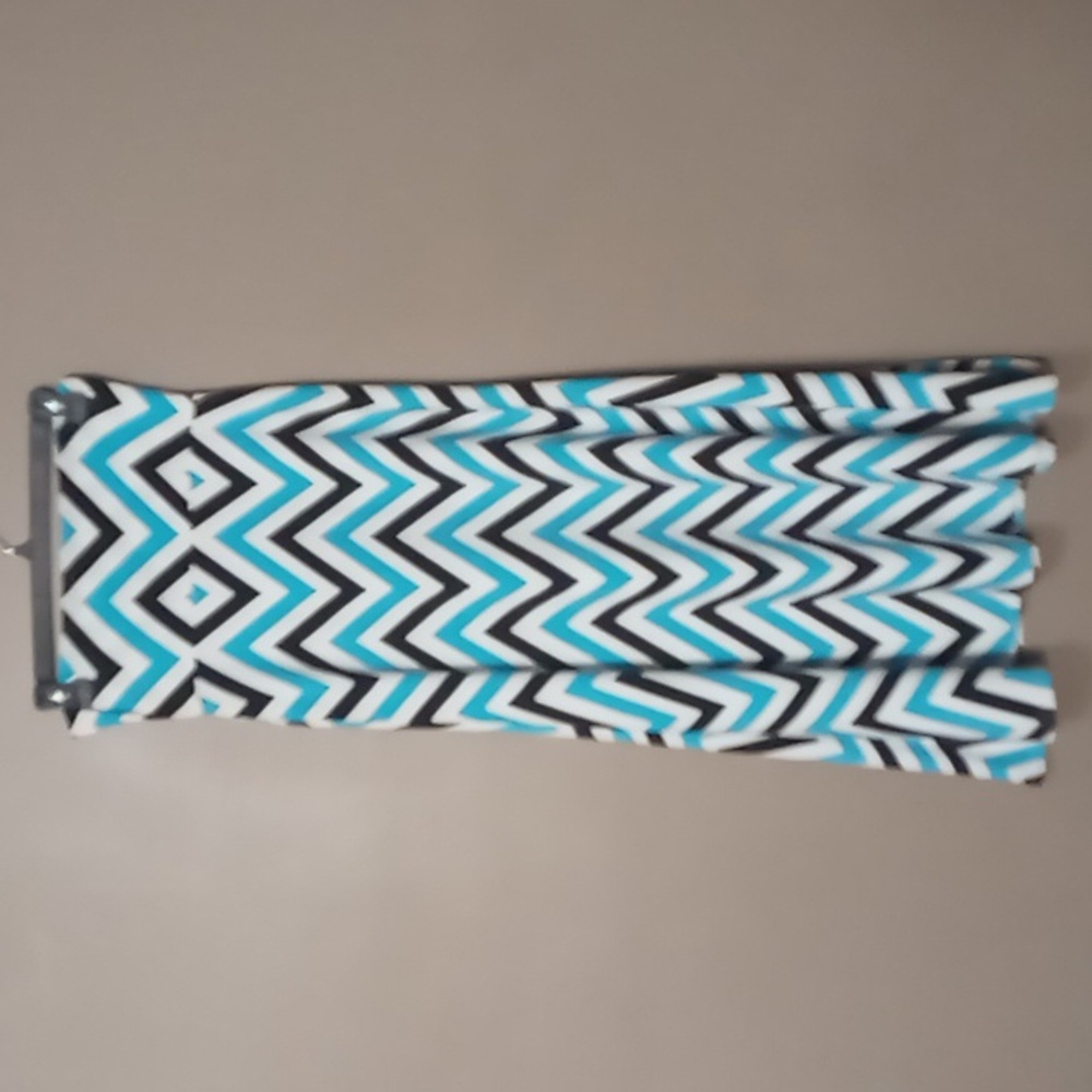 Gaby & Gracie Blue,Black and White Chevron Patterned Maxi Skirt M